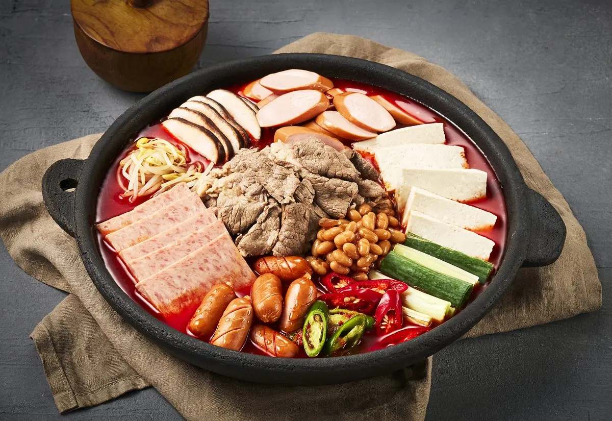 Budae-jjigae (Army Stew)
